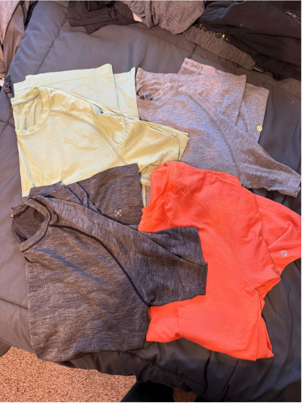 Men's L Lululemon Short Sleeve Tee Bundle